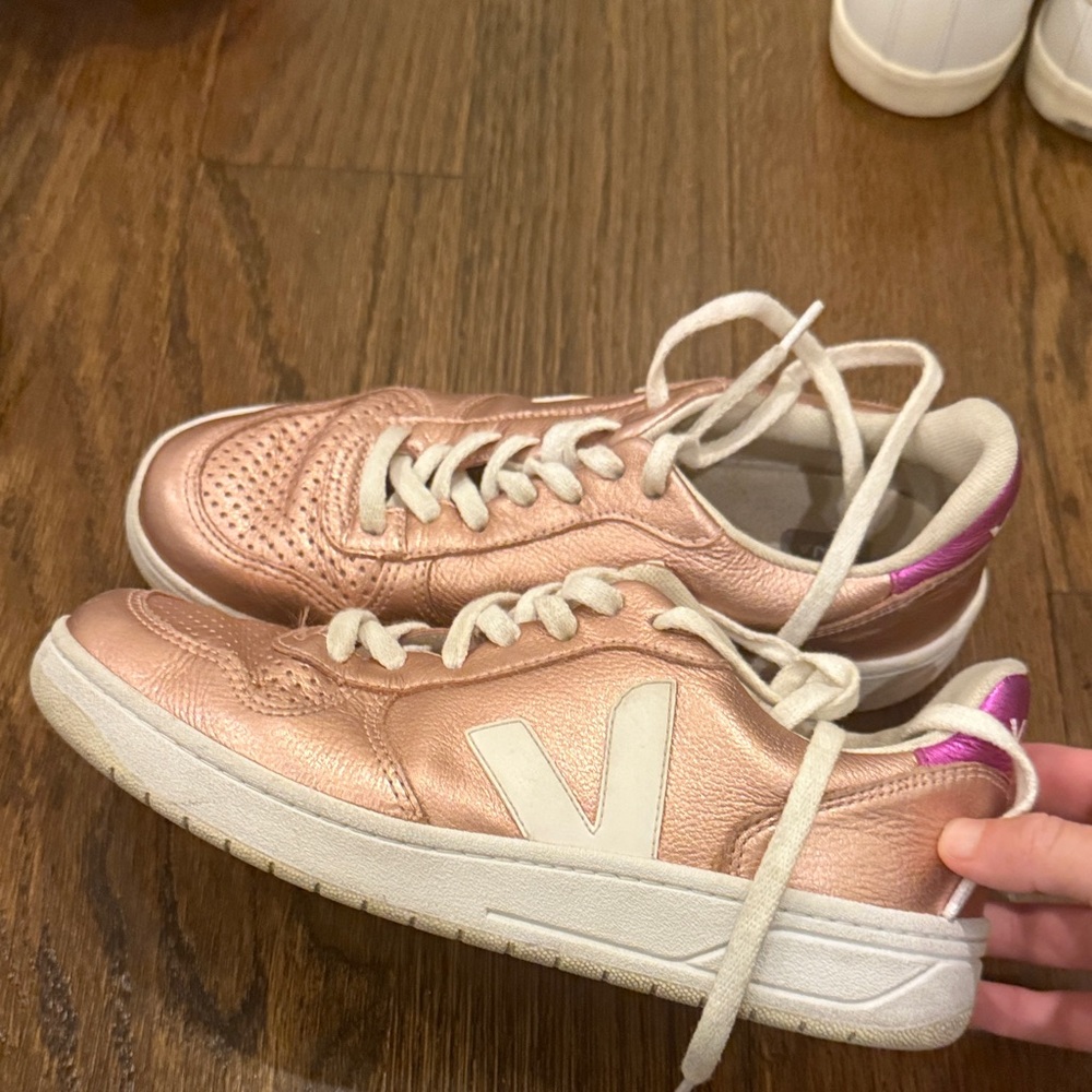Veja V-10 Metallic Pink Sneakers